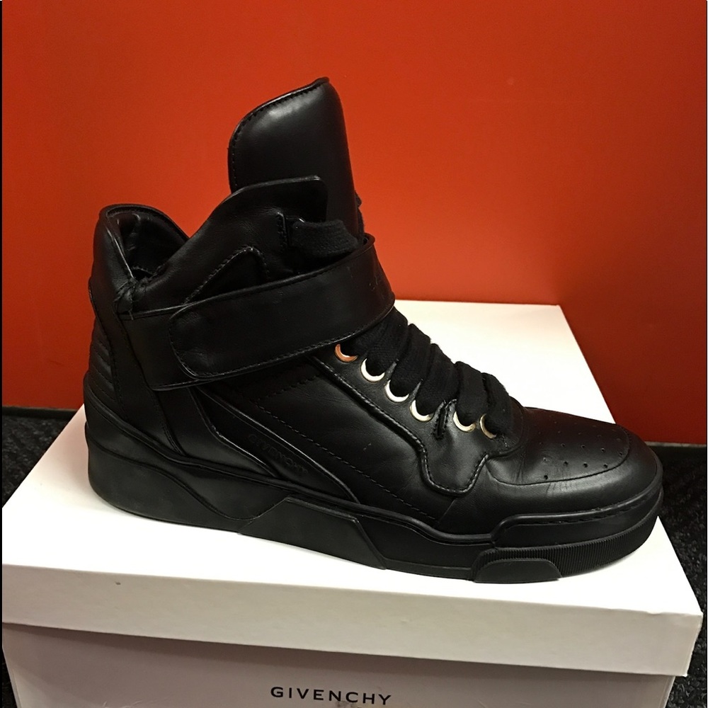 Givenchy man sneaker